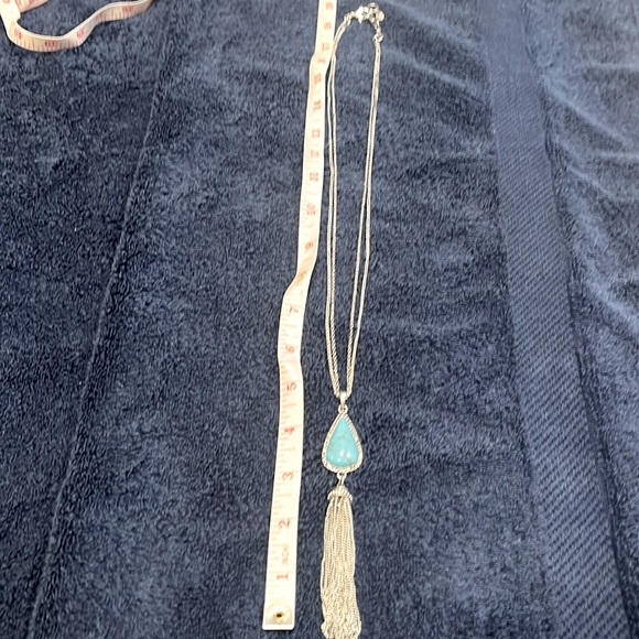 EUC Lucky Brand Necklace-Gorgeous silver toned turquoise stone 18” necklace - Picture 6 of 7